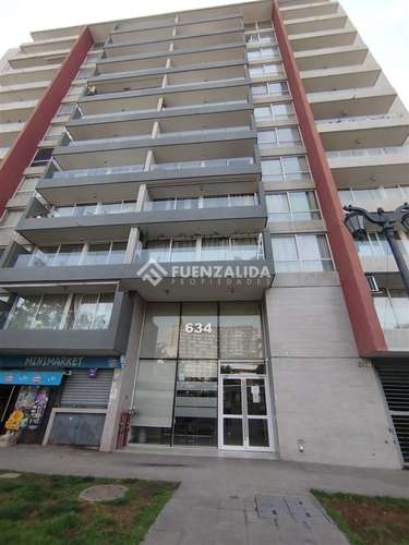 Vende departamento 1D-1B Santiago centro.