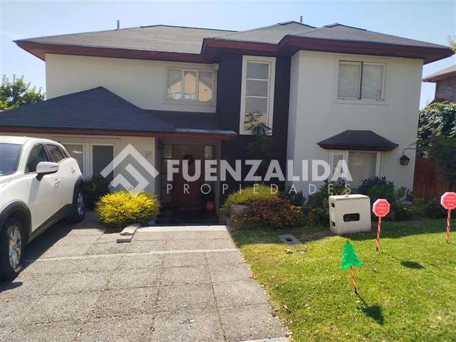 Casa en venta de 5 dorm. en La Florida