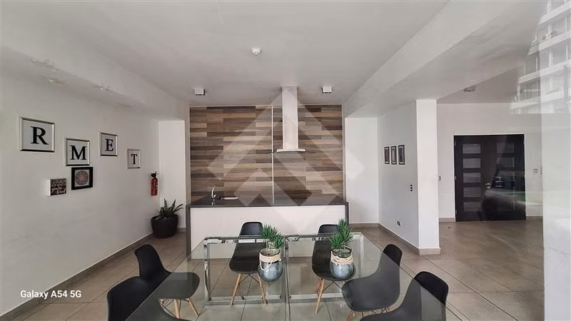 Departamento en venta de 1 dorm. en Estación Central