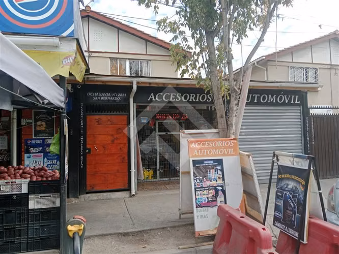 Casa en venta de 4 dorm. en San Bernardo