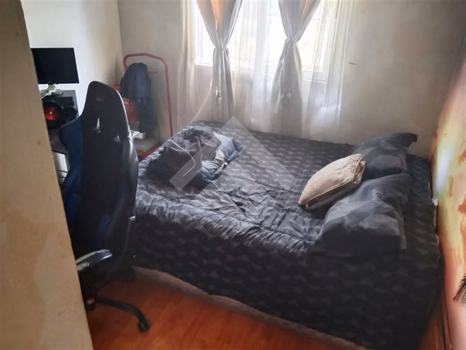 Casa en venta de 6 dorm. en La Florida