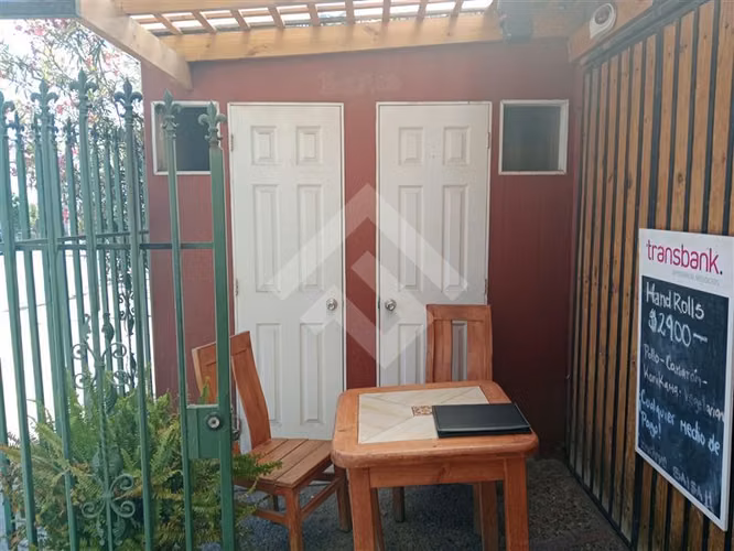 Casa en venta de 6 dorm. en La Florida