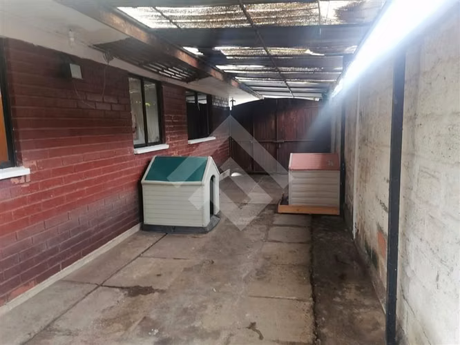 Casa en venta de 4 dorm. en Talagante