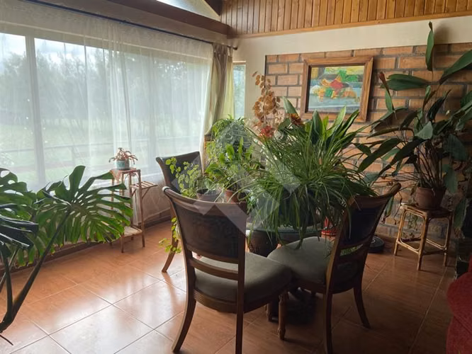 Casa en venta de 3D 2B, 139mts2 y 5800mts2 terreno - Renaico