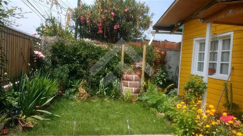 Casa en venta de 4 dorm. en La Florida