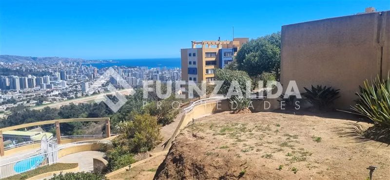 Departamento en venta de 4 dorm. en Viña del Mar