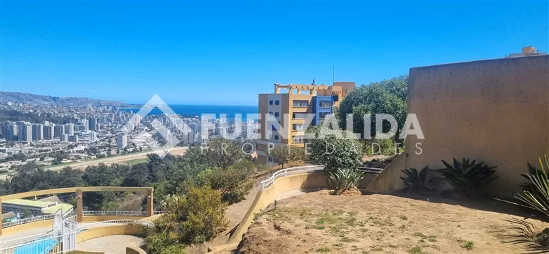 Departamento en venta de 4 dorm. en Viña del Mar