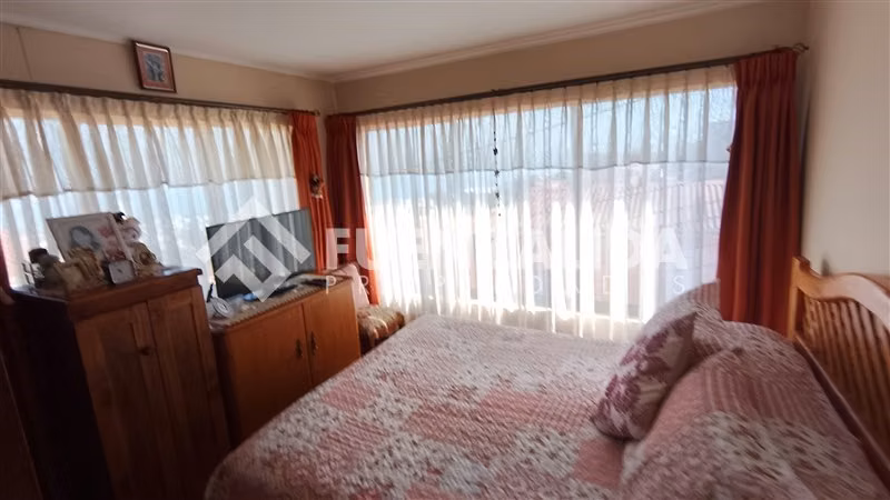 Casa en venta de 4 dorm. en Valparaíso