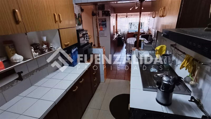Casa en venta de 4 dorm. en Valparaíso