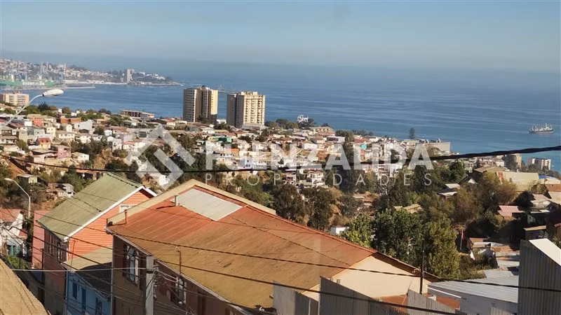 Casa en venta de 4 dorm. en Valparaíso