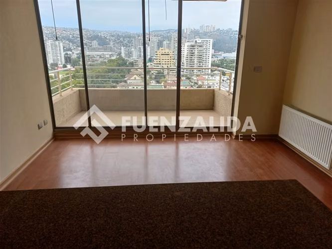 Departamento en venta de 2 dorm. 1 baño, sector Sporting.