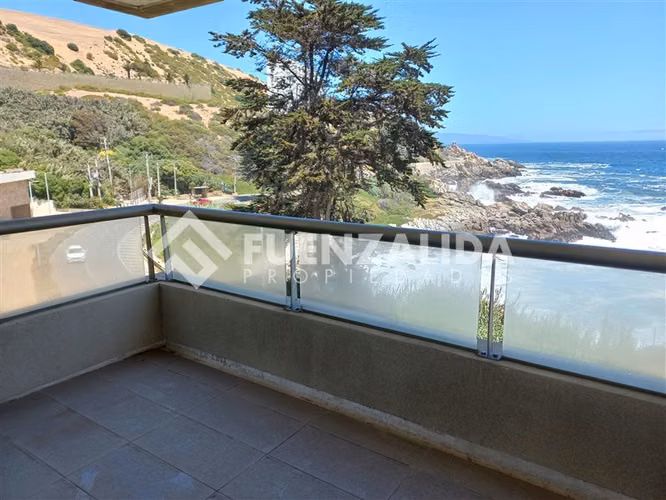 Departamento en venta primera linea tres dormitorios baños