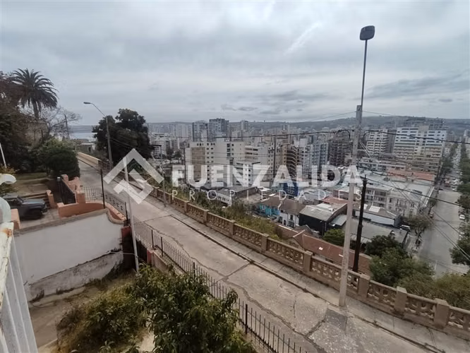 Casa en venta de 8 dorm. en Viña del Mar