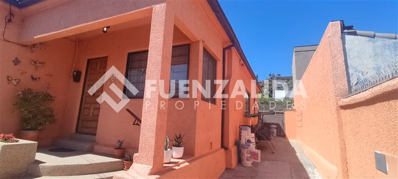 Casa en venta de 3 dorm. en Viña del Mar