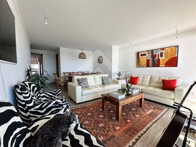 Departamento en venta de 3 dorm. en Viña del Mar