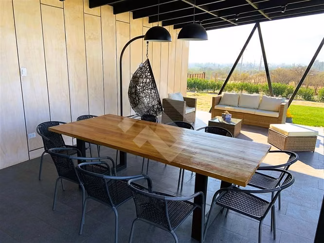 Amplia Casa en venta en Olmué