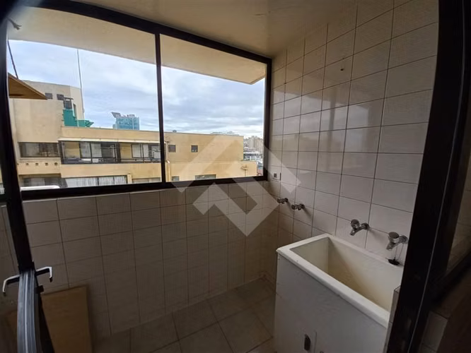 Departamento en venta de 2 dorm, 3 baños, 90 metros, centra