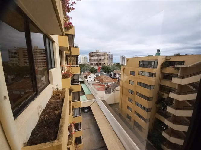 Departamento en venta de 2 dorm, 3 baños, 90 metros, centra