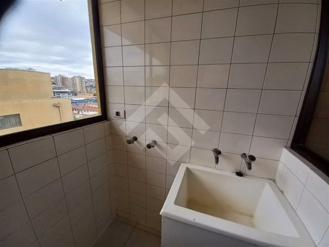 Departamento en venta de 2 dorm, 3 baños, 90 metros, centra