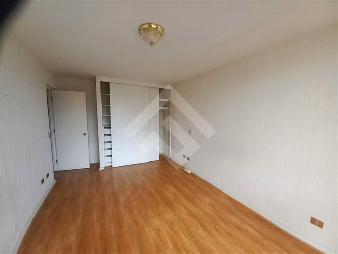 Departamento en venta de 2 dorm, 3 baños, 90 metros, centra
