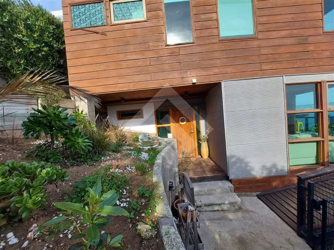 Casa en venta de 3 dorm. en Viña del Mar