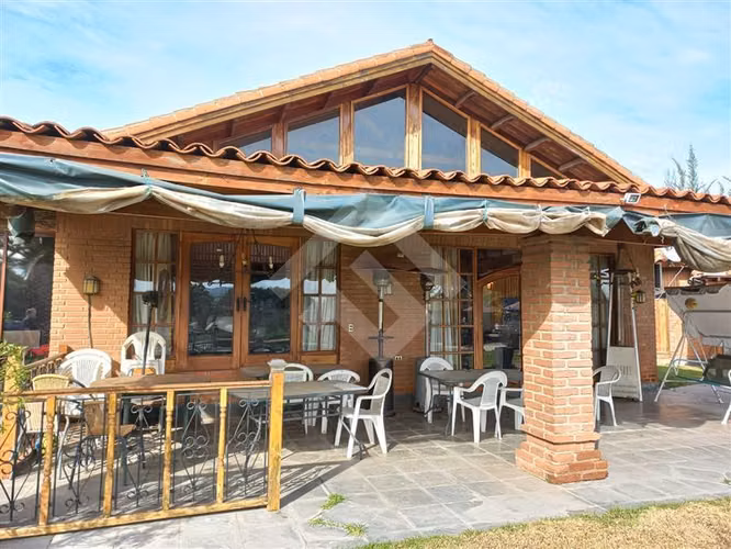 Casa en venta de 6 dormitorios Los Laureles Limache