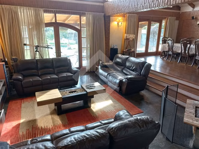 Casa en venta de 6 dormitorios Los Laureles Limache