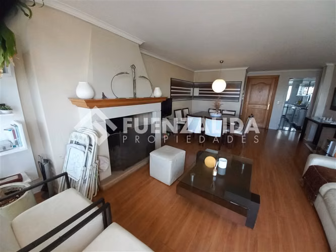 Departamento amoblado año corrido 4 dor, sector Poniente