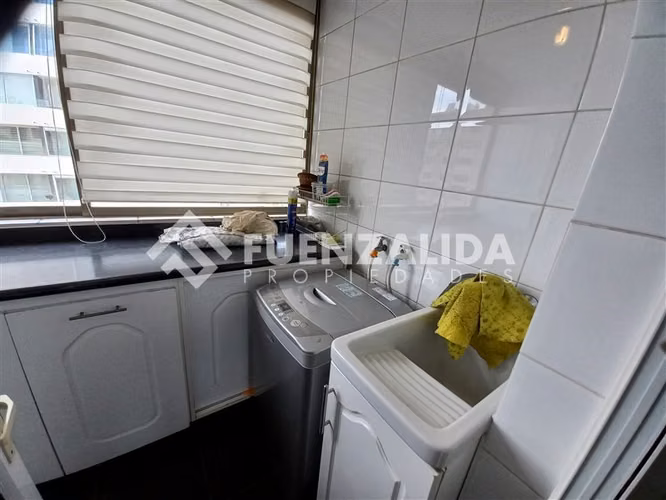 Departamento amoblado año corrido 4 dor, sector Poniente