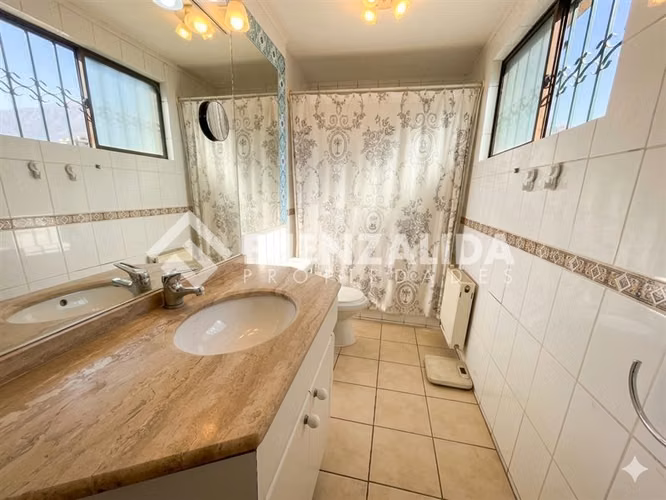 Casa en venta de 4 dorm. en Vitacura - Imagen 13