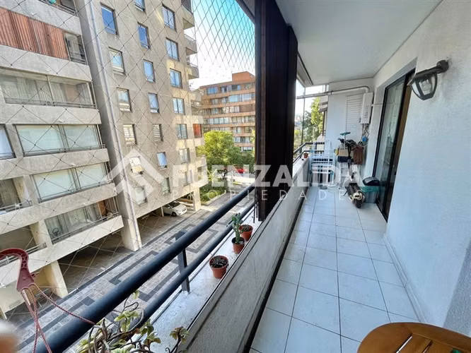 Departamento en venta de 1 dorm. en Las Condes