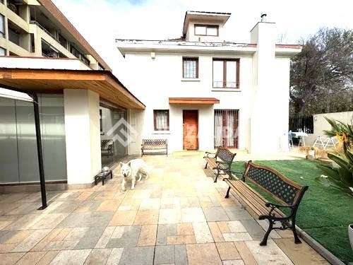 Casa en venta de 4 dorm. en Ñuñoa - Imagen 2
