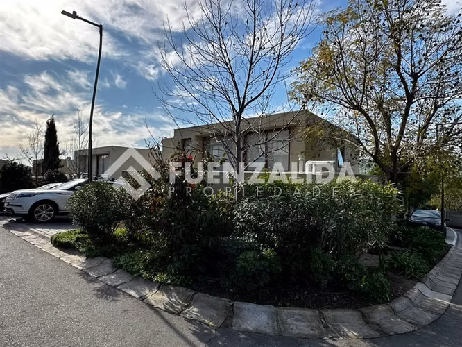 Casa 4D/4B colegio Alianza Francesa, Dunalastair, Chamisero