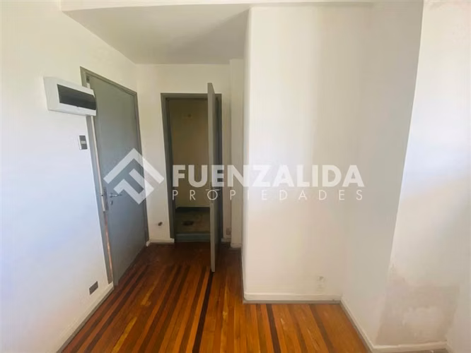 Venta de Departamento de 3 dorm, semi remodelado en Recoleta - Imagen 3