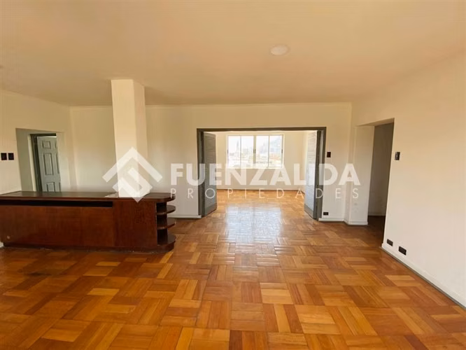 Venta de Departamento de 3 dorm, semi remodelado en Recoleta - Imagen 8