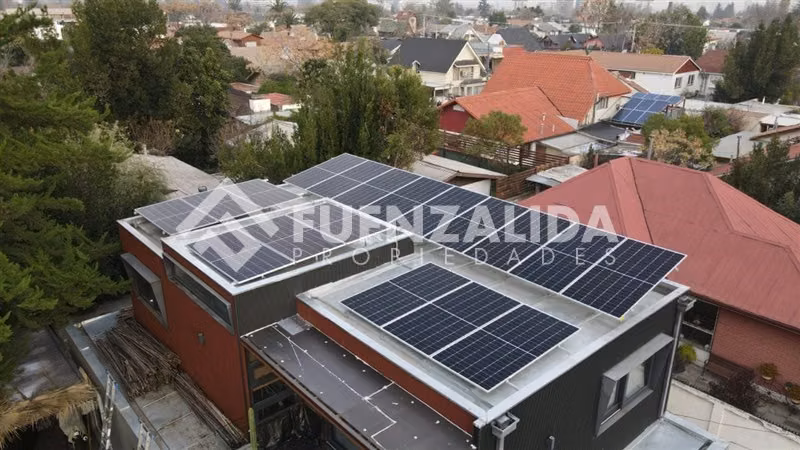REMODELADA !!!!! Casa 4 Dorm, Estar, 3 Estac.