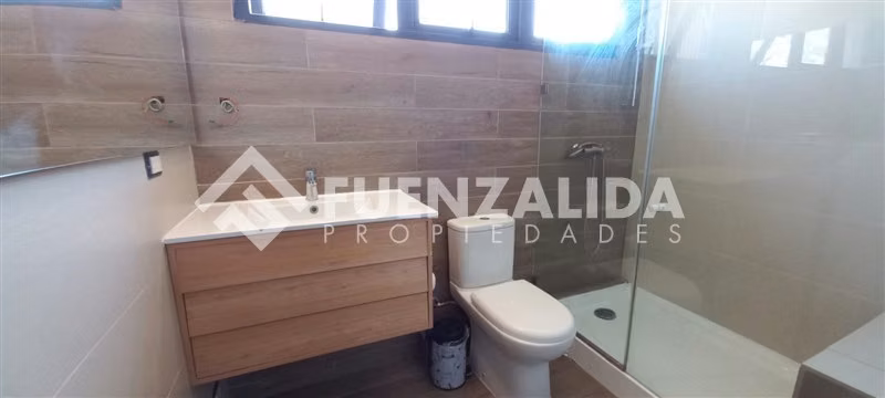 REMODELADA !!!!! Casa 4 Dorm, Estar, 3 Estac.