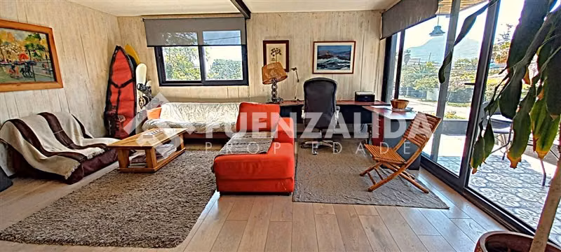 REMODELADA !!!!! Casa 4 Dorm, Estar, 3 Estac.