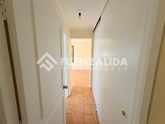 Depto en venta de 2 dorm, Plaza Las Lilas, Providencia