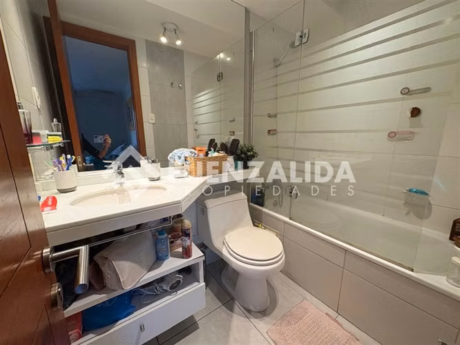 Departamento en venta de 3 dorm. en Las Condes