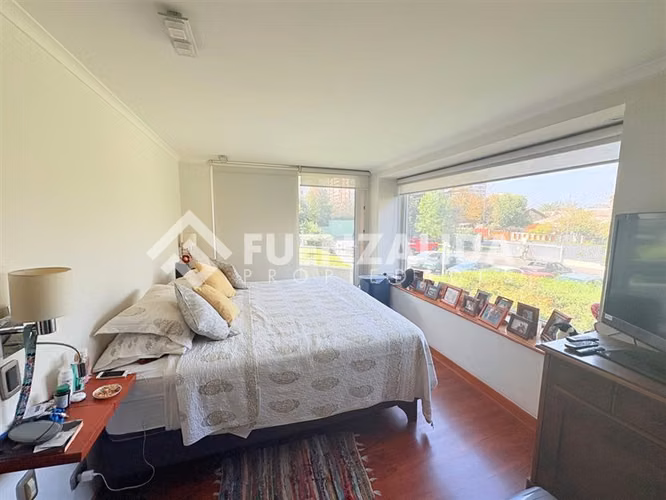Departamento en venta de 3 dorm. en Las Condes