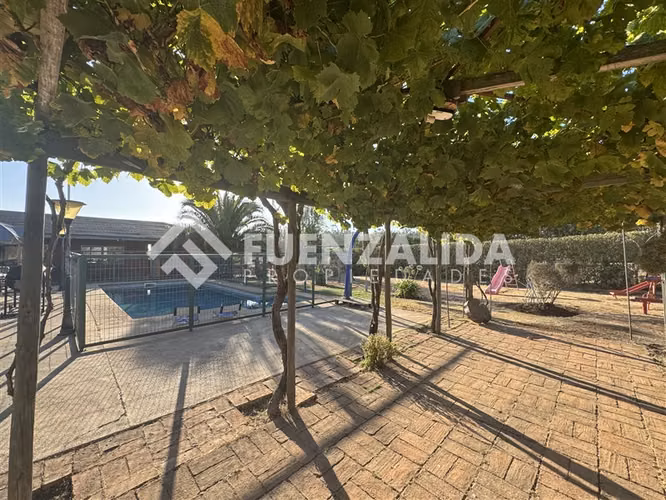 Casa estilo chileno en parcela con piscina y caballeriza - Imagen 25