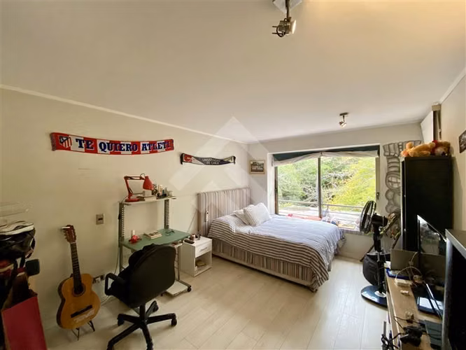 Casa en venta de 4 dorm. 2 suite en la Reserva en Colina