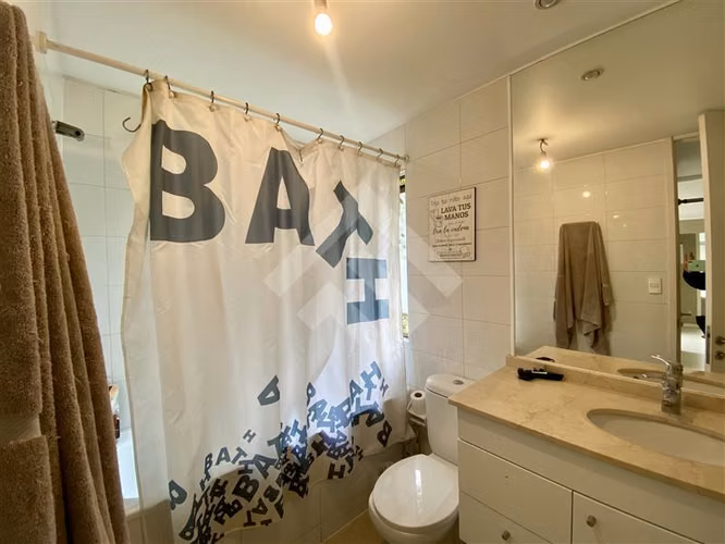 Casa en venta de 4 dorm. 2 suite en la Reserva en Colina
