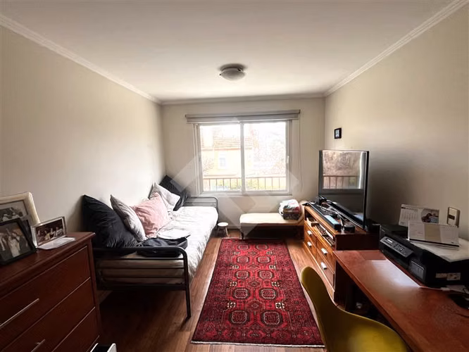 Casa en venta de 4 dorm. + sala estar en Lo Barnechea