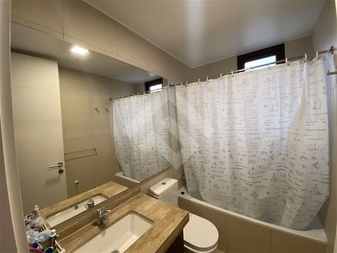 Casa en venta de 3 dorm. en Chamisero Colina