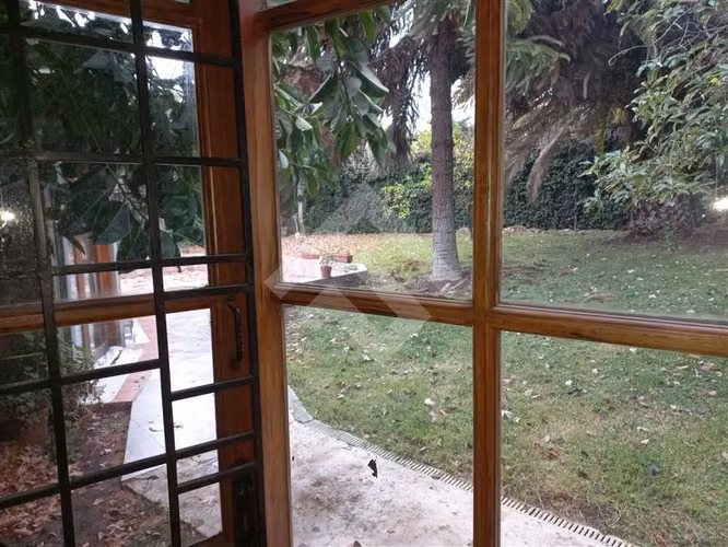 Casa en venta de 3 dorm. en La Reina