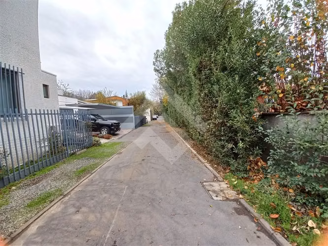 Casa en venta de 3 dorm. en La Reina
