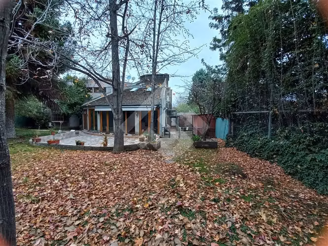 Casa en venta de 3 dorm. en La Reina