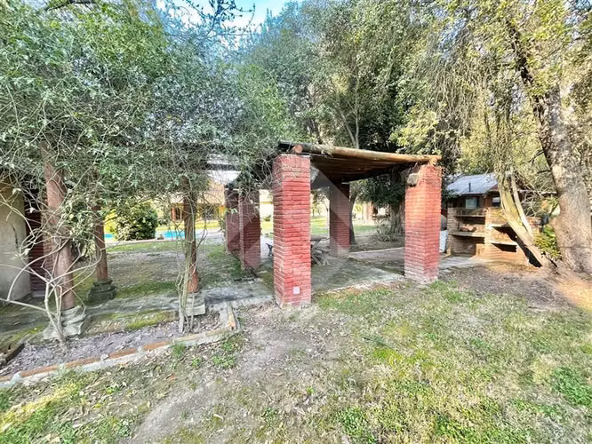 Casa en venta de 5 dorm. en Calera de Tango 5042 mt2 Terreno